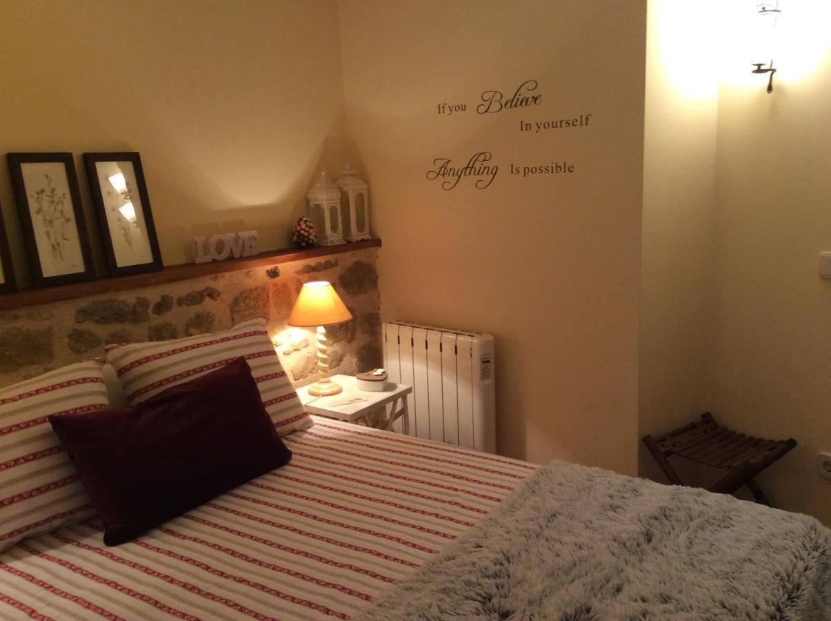La Casa De Baix Apartment Torre del Compte Екстериор снимка